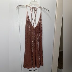 Crushed Velvet - Pink Dress. size Medium